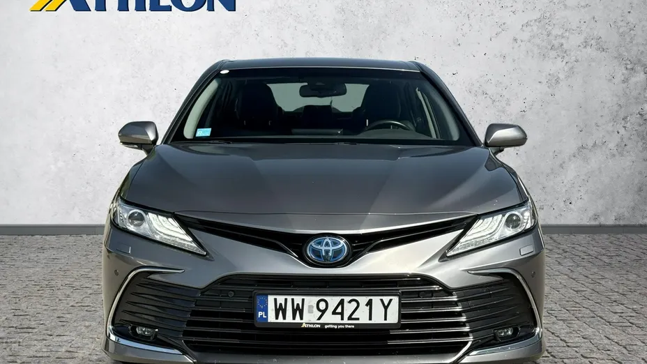 TOYOTA Camry -