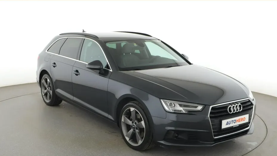 AUDI A4 -