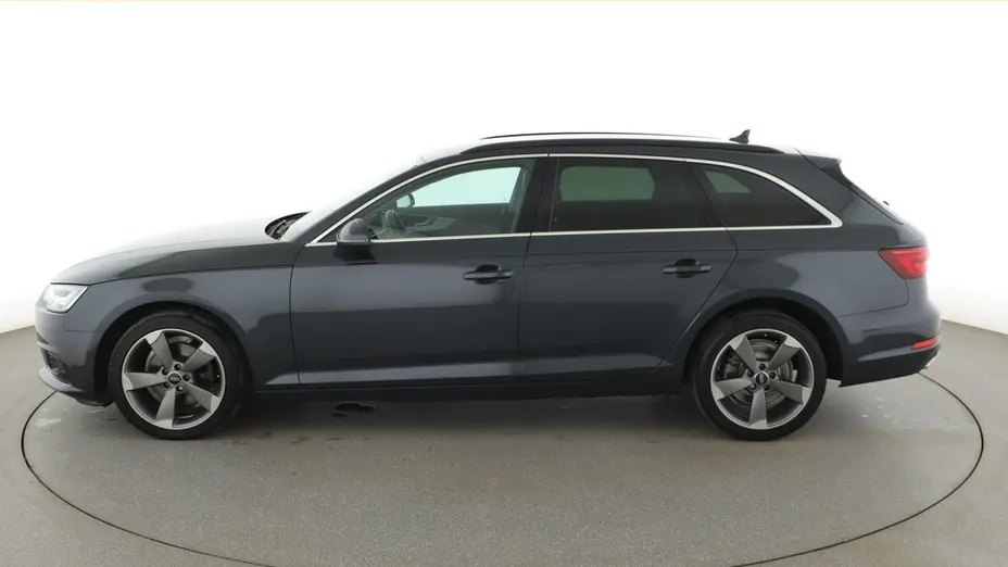 AUDI A4 -