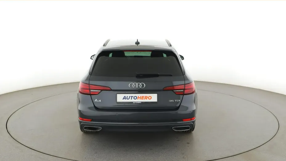 AUDI A4 -