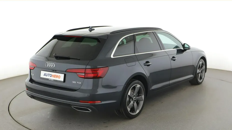 AUDI A4 -