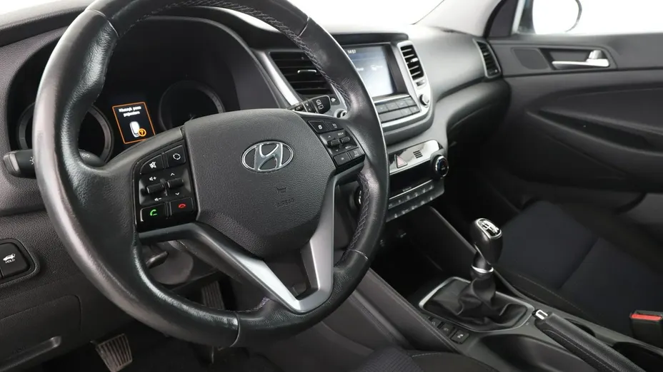 HYUNDAI Tucson -
