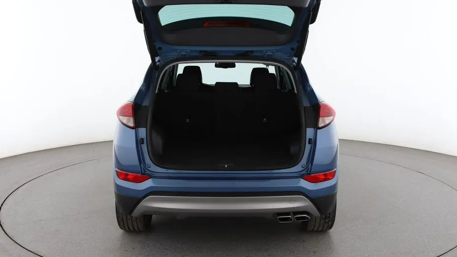HYUNDAI Tucson -