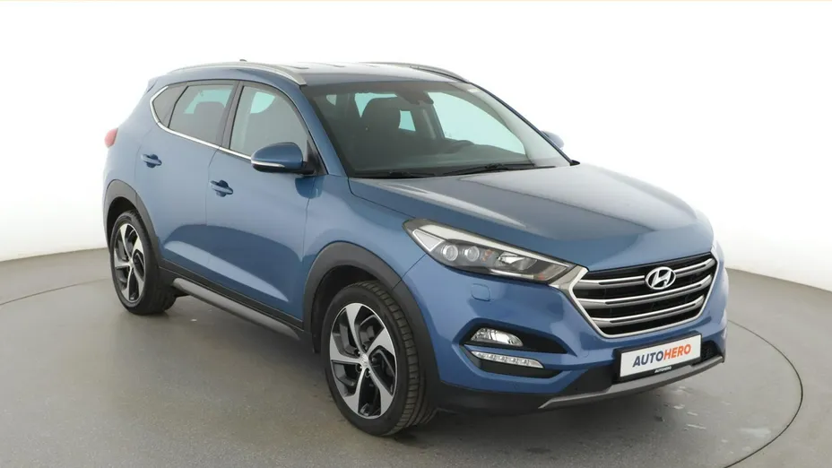HYUNDAI Tucson -
