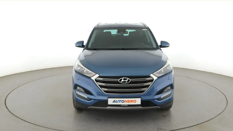 HYUNDAI Tucson -
