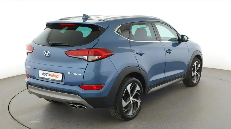 HYUNDAI Tucson -