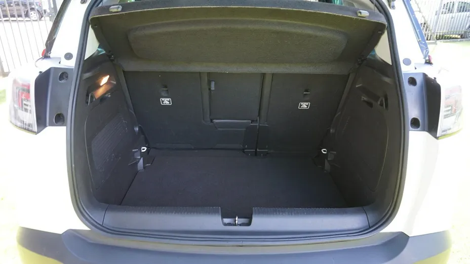 OPEL Crossland X -