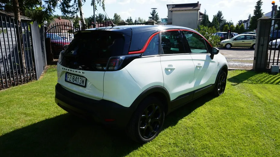 OPEL Crossland X -