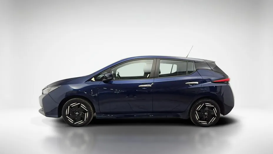 NISSAN Leaf -