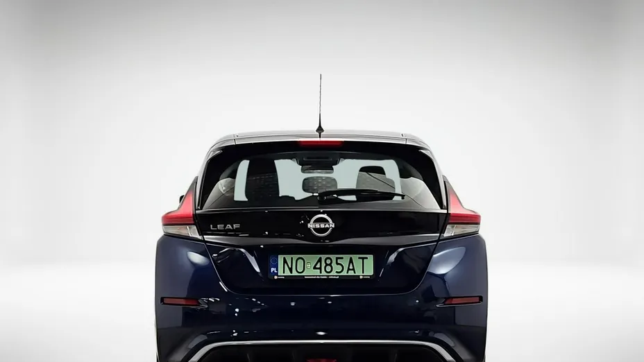 NISSAN Leaf -