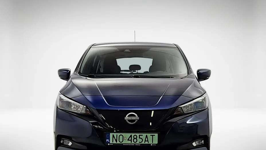 NISSAN Leaf -