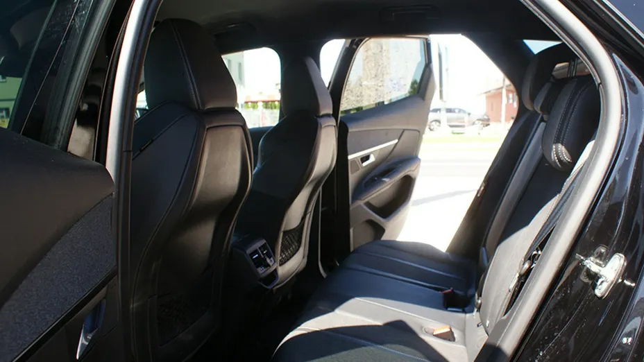 PEUGEOT 3008 -