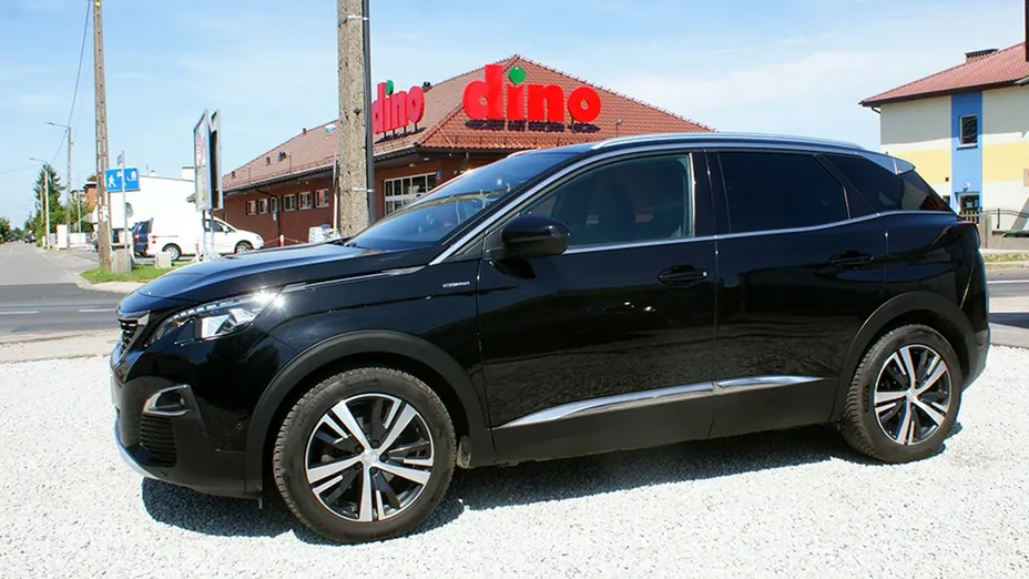 PEUGEOT 3008 -
