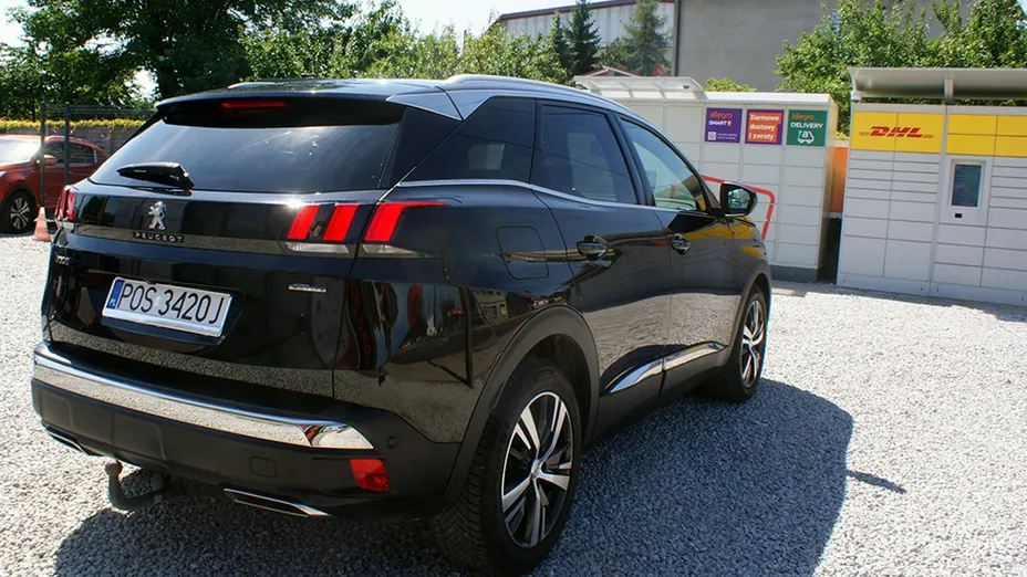 PEUGEOT 3008 -