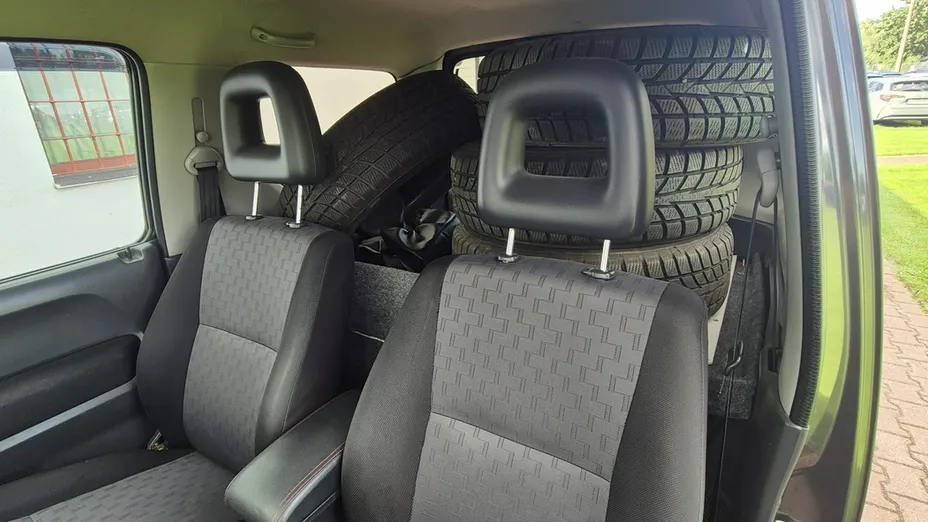 SUZUKI Jimny -