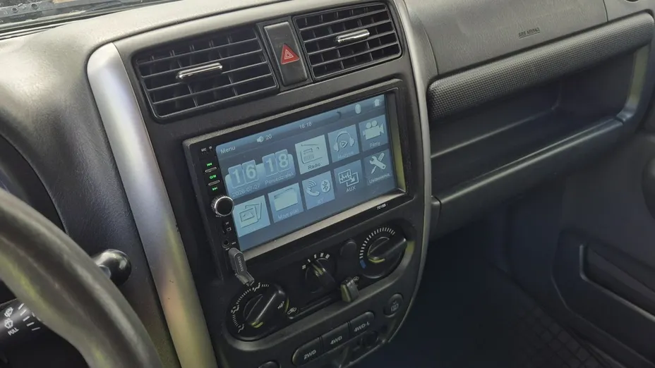 SUZUKI Jimny -