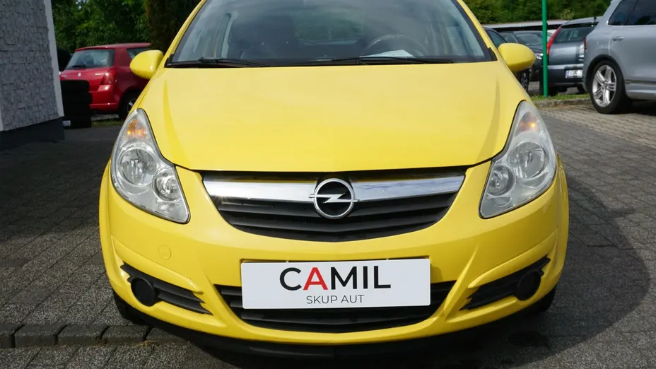 OPEL Corsa -