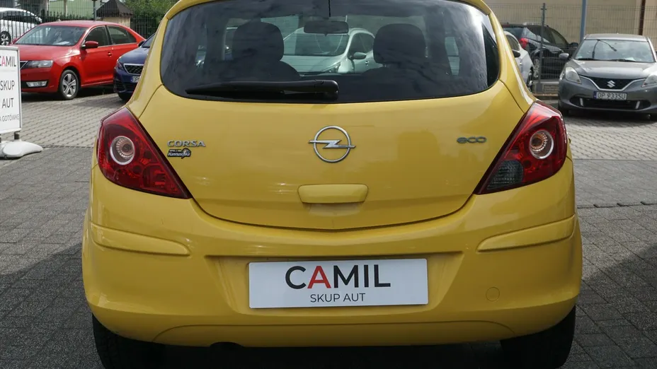 OPEL Corsa -
