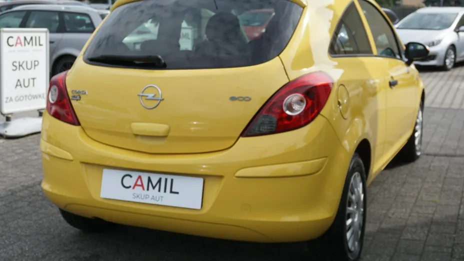 OPEL Corsa -