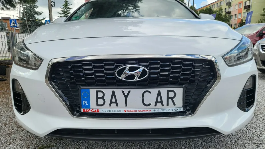 HYUNDAI i30 -