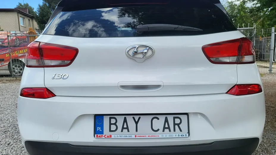 HYUNDAI i30 -