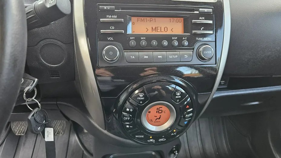 NISSAN Micra -