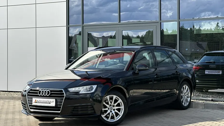AUDI A4 -