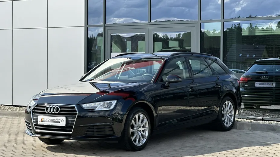 AUDI A4 -