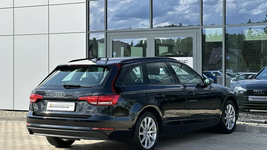 AUDI A4 -