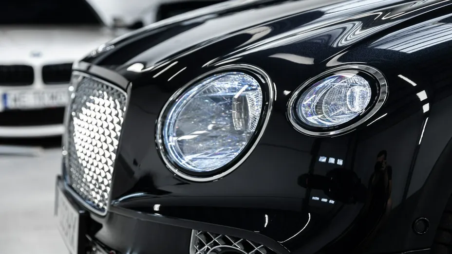 BENTLEY Continental -