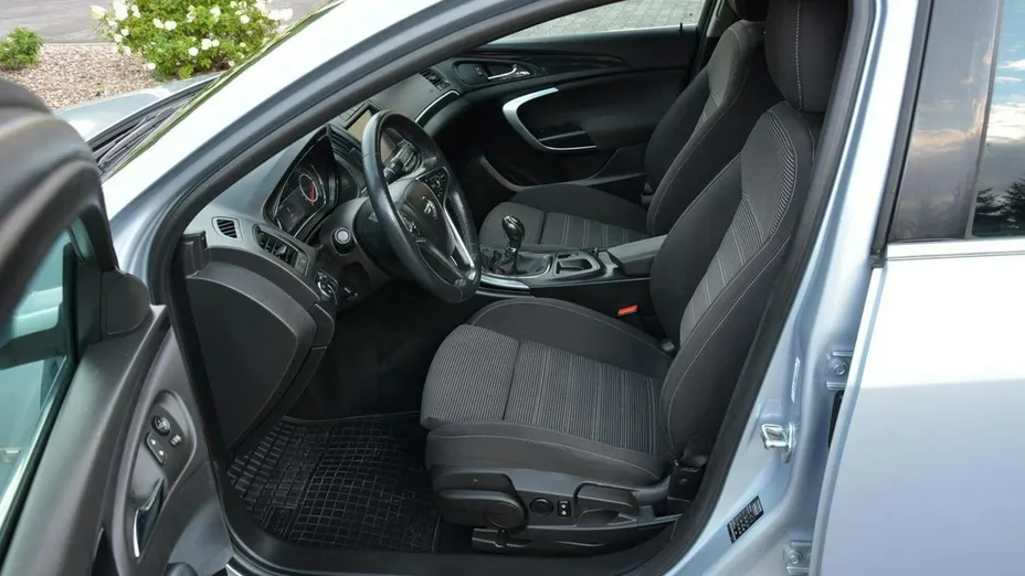 OPEL Insignia -