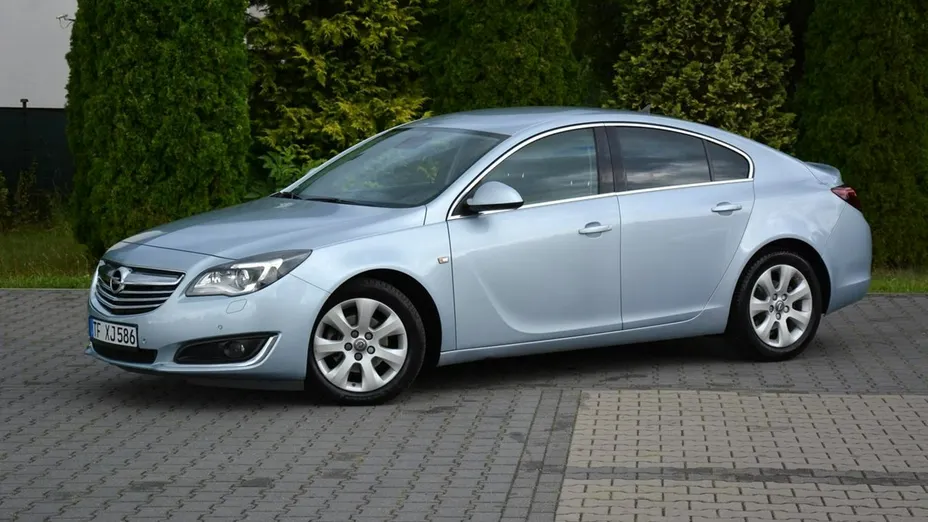 OPEL Insignia -