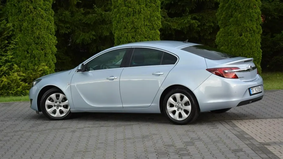 OPEL Insignia -