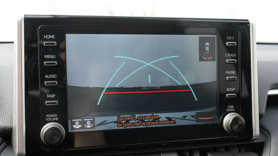 TOYOTA RAV4 -