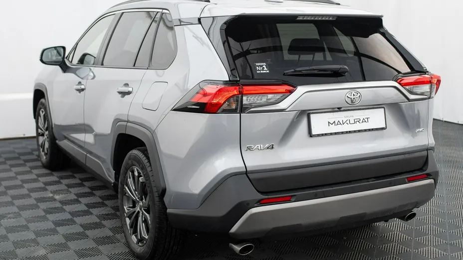 TOYOTA RAV4 -