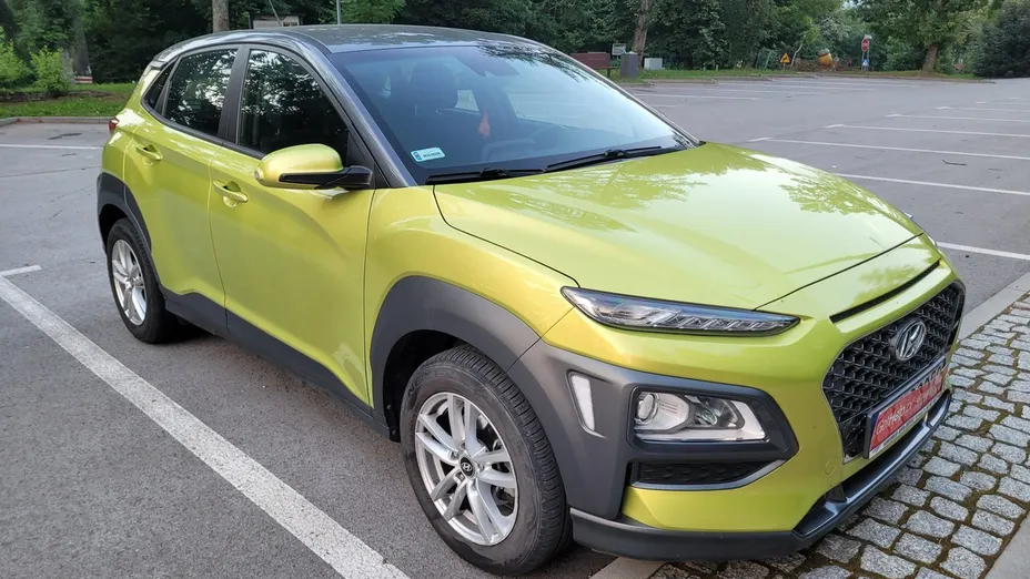HYUNDAI Kona -