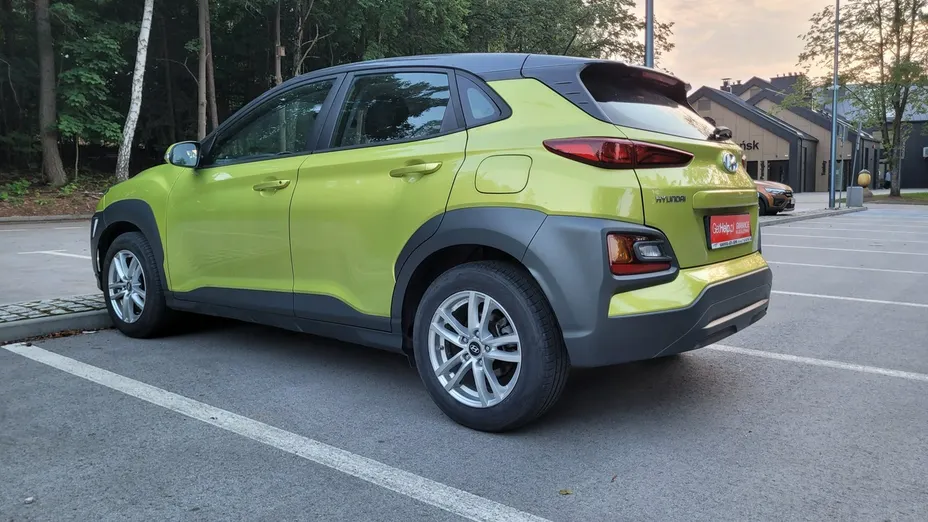 HYUNDAI Kona -