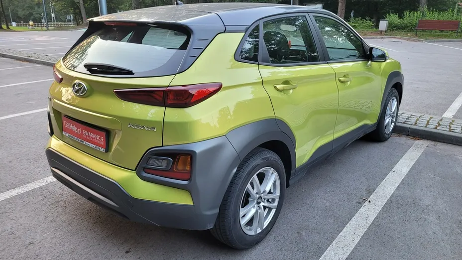HYUNDAI Kona -