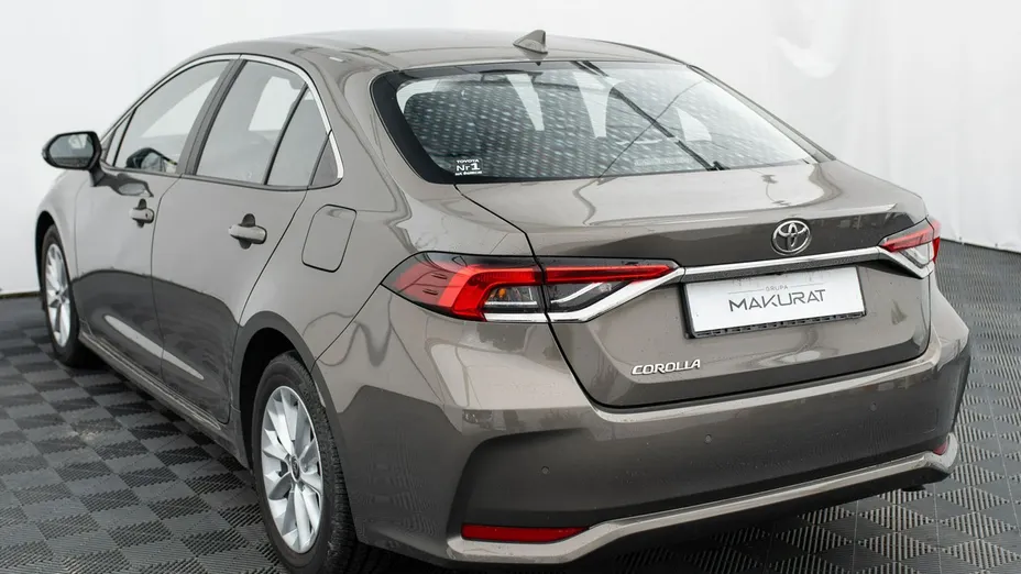 TOYOTA Corolla -