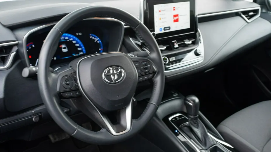 TOYOTA Corolla -