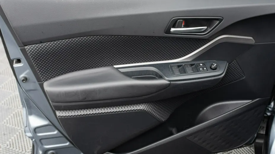 TOYOTA C-HR -