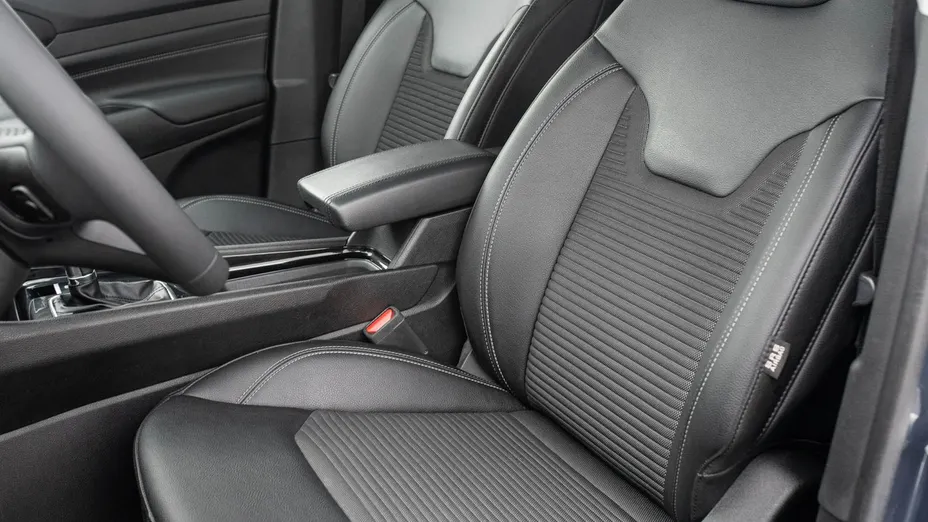 JEEP Compass -