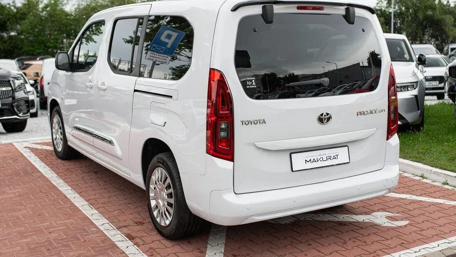 TOYOTA Proace City Verso -