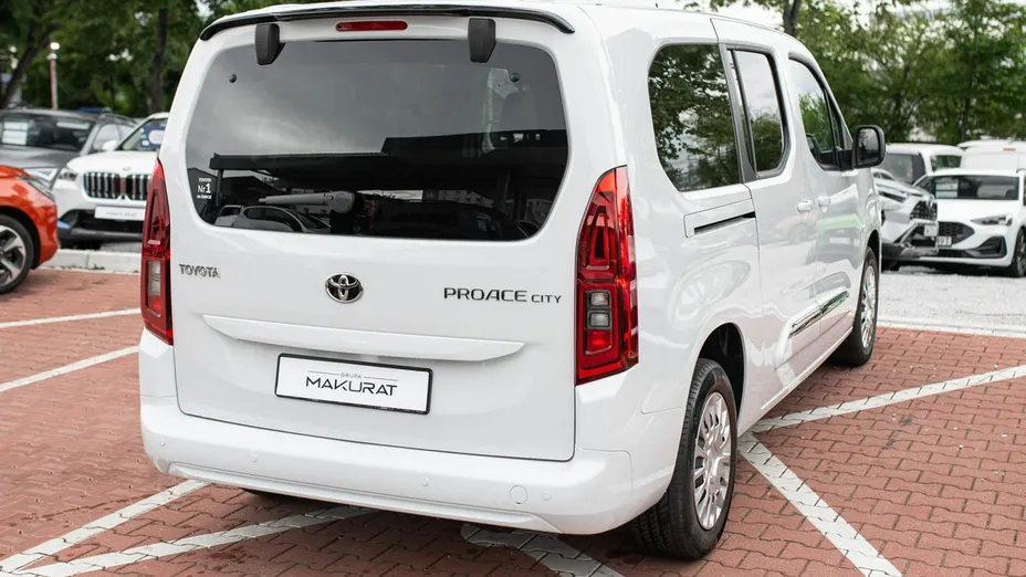 TOYOTA Proace City Verso -