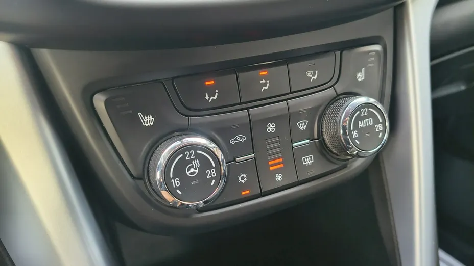 OPEL Zafira -