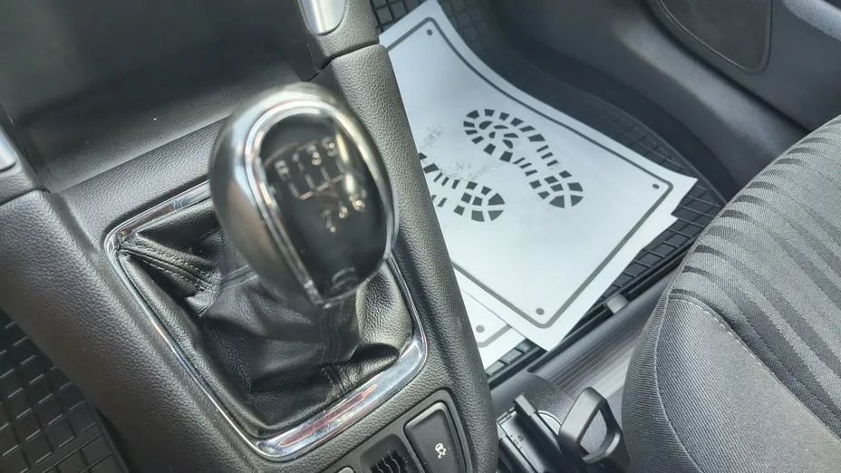 OPEL Zafira -