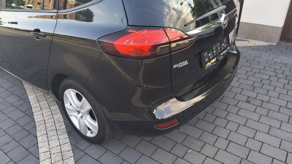 OPEL Zafira -