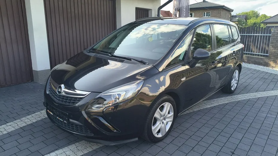 OPEL Zafira -
