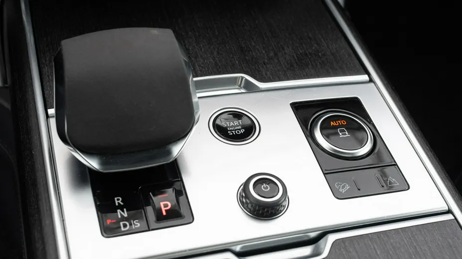 LAND ROVER Range Rover -
