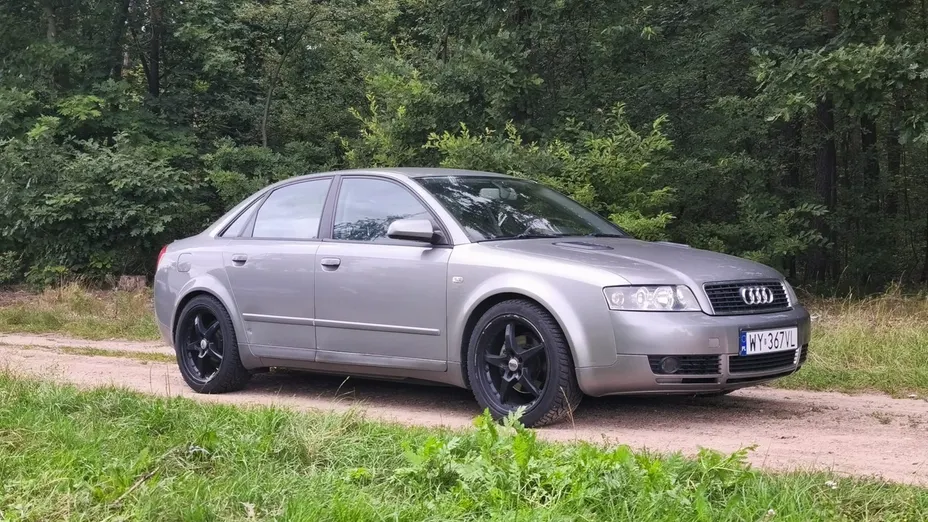 AUDI A4 -